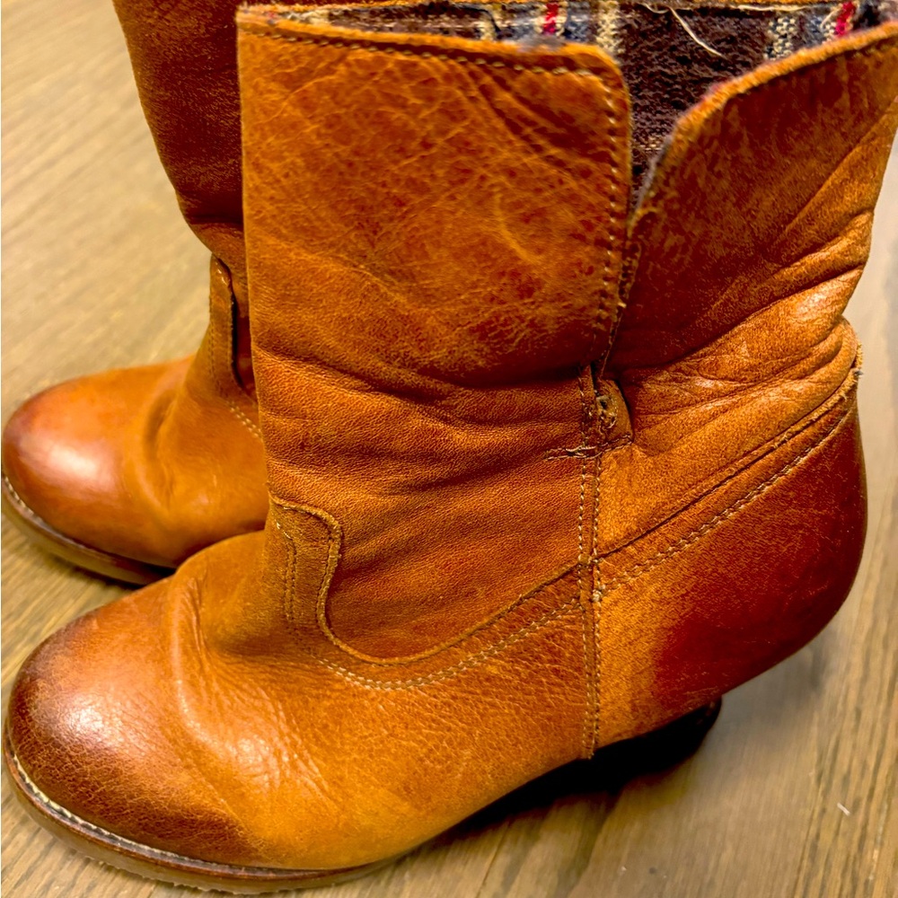 Cafeina Portugal Leather Wedge Ankle Boots